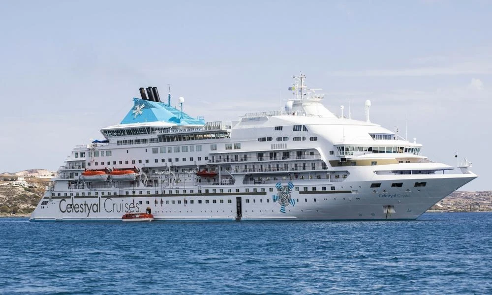 Θεσσαλονίκη: Το κρουαζιερόπλοιο Celestyal Cristal έδεσε και εντυπωσίασε στο λιμάνι της πόλης